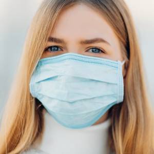 Zniesienie obowiązku noszenia maseczek? Minister zdrowia zapowiada "dziś lub jutro" komunikat w tej sprawie