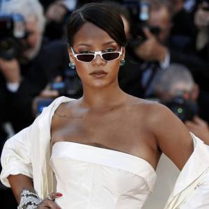 Rihanna pręży ciało w skąpym bikini. Odważne kadry pojawiły się w sieci