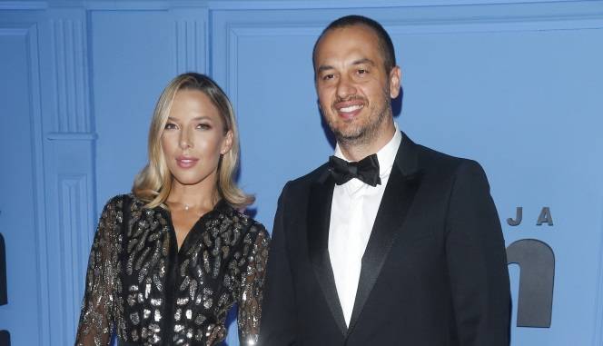 Mąż Ewy Chodakowskiej czyta po polsku. Grek vs. język polski. Jak oceniacie?