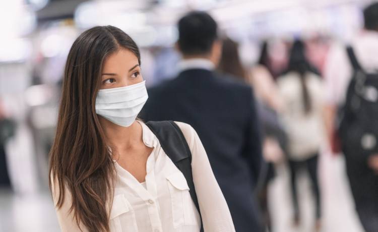 Od jutra obowiązek noszenia maseczek. W jakich sytuacjach i gdzie będzie obowiązywał?