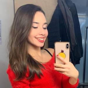 Marcelina Ziętek odsłania wdzięki, pozując na balkonie. Chłód jej niestraszny [FOTO]