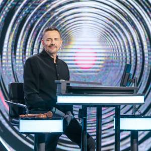 Powrót Krzysztofa Ibisza. „Awantura o kasę” znów na antenie! Jak ocenili go widzowie?