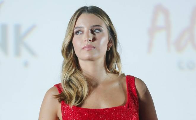 Julia Wieniawa spotyka się z „Tomem Hollandem”? Nowy gwiazdor w życiu celebrytki? [ZDJĘCIE]