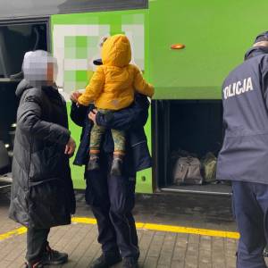 Podczas postoju chciała zrobić mleko dla dziecka. Nie zdążyła wrócić do autobusu