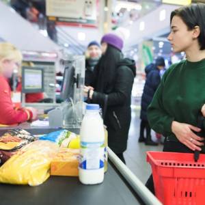 Niedziele handlowe marzec 2019. Czy 3.03 sklepy będą otwarte?                                      