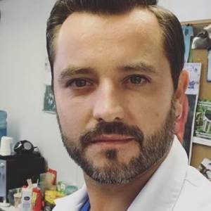 Gwiazdor "Na dobre i na złe" prosi o pomoc po pożarze! "Spłonęło gospodarstwo mojej rodziny" - przyznaje Marcin Zacharzewski