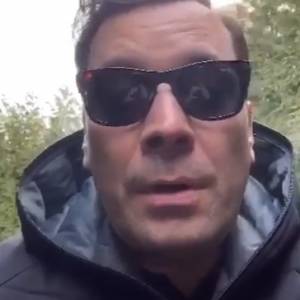 Gwiazdy z całego świata śpiewają "Imagine". Czy przebój Johna Lennona stanie się hymnem w czasach pandemii? [WIDEO]