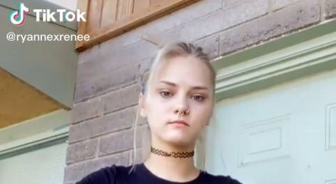 Musiała opuścić lekcje z powodu wyzywającego stroju. Internauci nie zgadzają się z decyzją [WIDEO] 