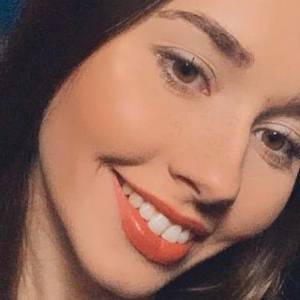 Marcelina Ziętek pluska się w basenie. Partnerka Piotra Żyły w bikini [FOTO]