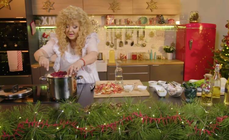 Barszcz czerwony według Magdy Gessler. Przepis zachwycił Sharon Stone!