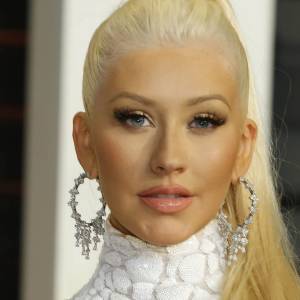 Prowokatorka! Christina Aguilera topless! Niecenzuralne kadry opanowały sieć [18+ FOTO] 