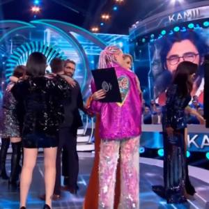 "Big Brother 2". Panika na scenie. Filip Chajzer rzucił się uczestniczce na ratunek