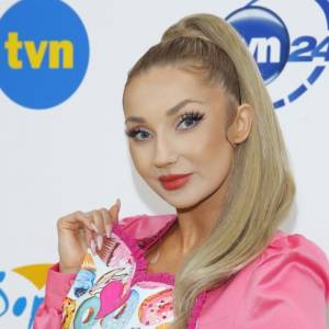 "Słowiańska królowa" znów prowokuje! Cleo afiszuje się z bujnymi biustem [FOTO]