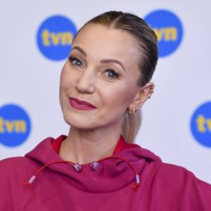 Daria Ładocha oddała się czytaniu książki w basenie. Tak korzysta z urlopu [FOTO]