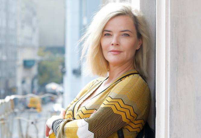 Jak wyglądała nastoletnia Monika Richardson? Dziennikarka pochwaliła się zdjęciem z liceum. "Miało się ten styl"                             