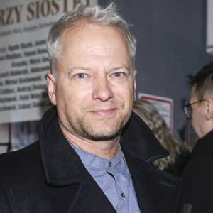 Maciej Stuhr ma znaną siostrę. Aktor pochwalił się wspólnymi zdjęciami!