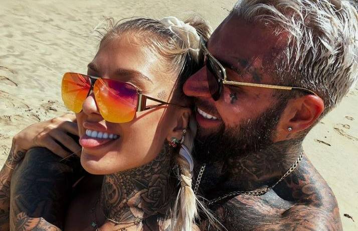 Deynn i Majewski nago pod pościelą! "Posejdon i Arielka" [FOTO]