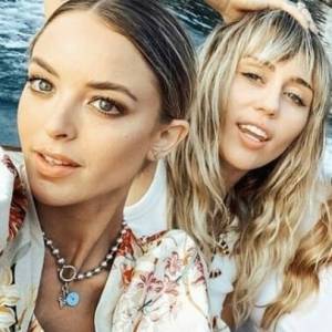 Miley Cyrus i Kaitlynn Carter. Doszło do rozstania? Zaskakujące doniesienia zagranicznych mediów!                                                                    