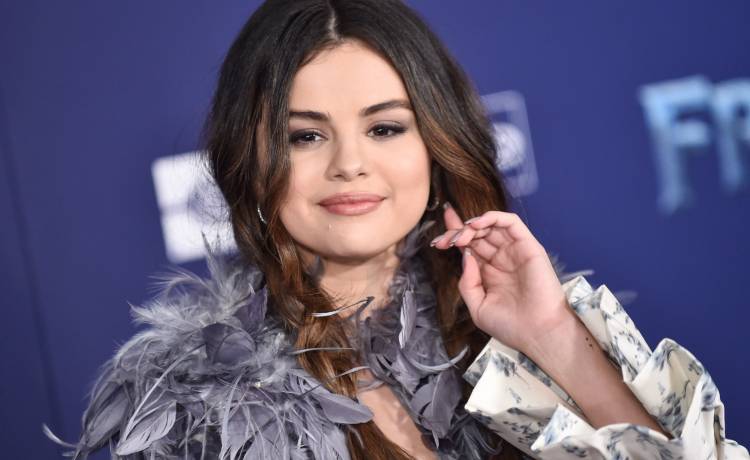 Selena Gomez boi się zakochać? "Nie mogę poznać kogoś nowego i być pewna, że on mnie lubi dla mnie"