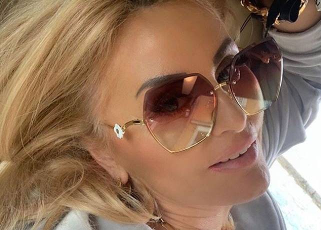 Dagmara Kaźmierska szaleje w sklepowym wózku. "Później ktoś włoży do tego wózka zakupy" - piszą internauci