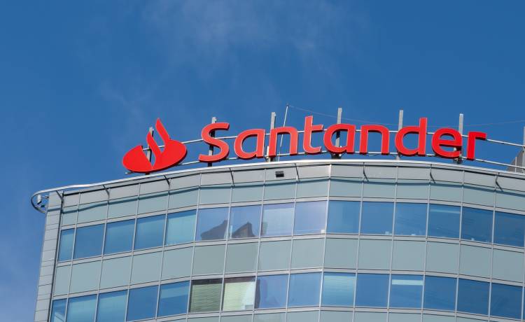 Santander zapowiada przerwę techniczną. Sprawdź, co będzie niedostępne w weekend, fot. Shutterstock
