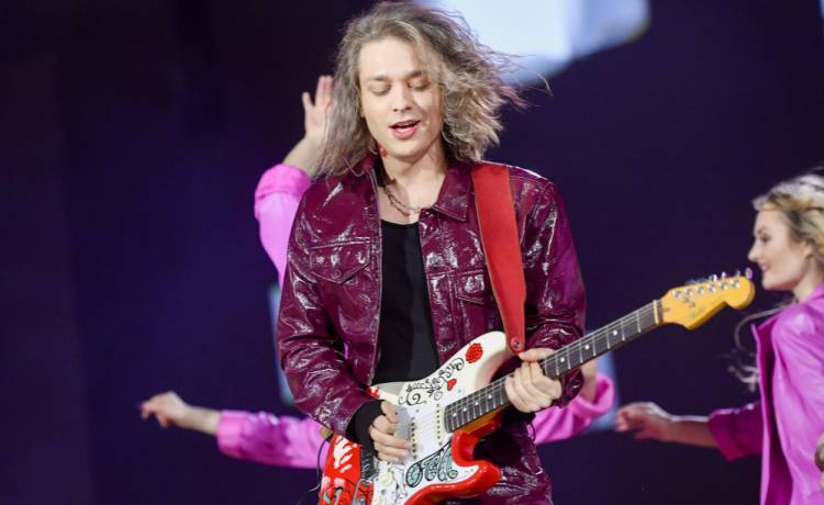 Felivers walczą o Eurowizję z utworem "Never Back Down". Kim są członkowie zespołu?