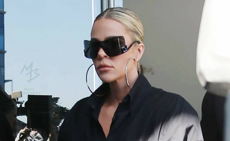 Khloe Kardashian rozebrała się w otoczeniu śniegu. "Hot" [FOTO]