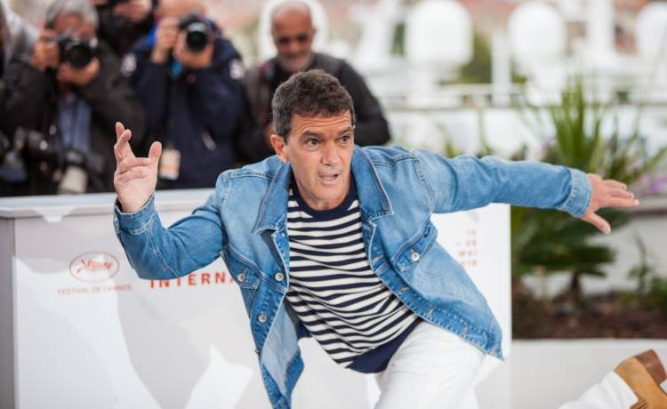 Antonio Banderas we współpracy z Marcinem Tyszką! Efekty sesji zdjęciowej robią wrażenie!                                                 