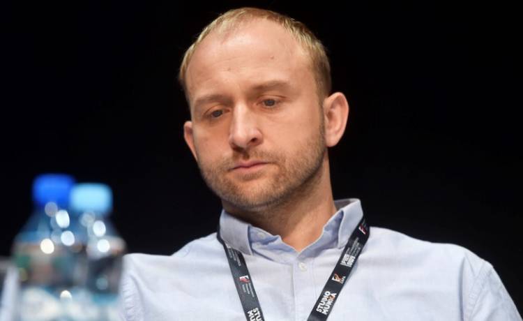 Borys Szyc apeluje do uzależnionych: "Wstawajcie i idźcie się leczyć. To żaden wstyd"