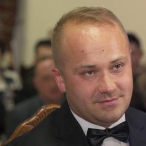 Adrian ze „Ślubu id pierwszego wejrzenia” już po operacji. Mowa o usunięciu guza mózgu