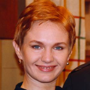 Tak wygląda dziś Agnieszka Pilaszewska, pierwsza Alina z "Miodowych lat". Dlaczego odeszła z serialu? [ZDJĘCIA]