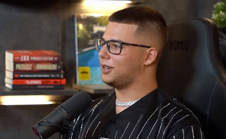 Allan Krupa chciałby zarabiać astronomiczną kwotę. Internauci: "To przejęzyczenie?" 