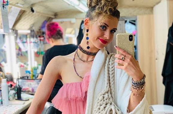 Julia Kamińska na zdjęciach "przed i po". Spora zmiana! Co na to fani?