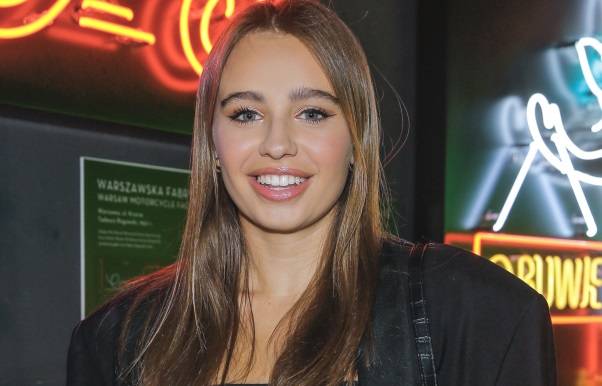 Oliwia Bieniuk w dwuczęściowym stroju kąpielowym. Fani: "Przepiękna, naturalna dziewczyna" [ZDJĘCIE]