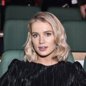 Naturalna Maffashion pręży ciało przed obiektywem. Blogerka modowa rozgrzała Instagrama! Fani: "Super widok"