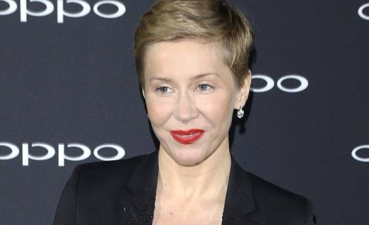 Katarzyna Warnke w ciąży na wakacjach. Aktorka maskuje ciążowe krągłości?                                              