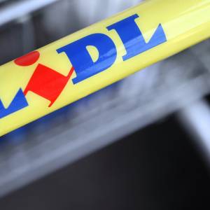 Rusza wielka wyprzedaż w Lidlu. Przeceny do -90% i eleganckie sukienki za 9 zł!