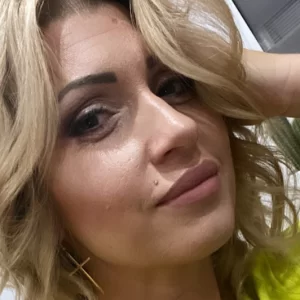 Izabela ze "Ślubu..." pokazała chłopaka. Internauci: "Dobrze mu z oczu patrzy"