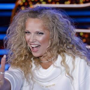 Joanna Liszowska szaleje na Barbadosie. Brak makijażu i głęboka opalenizna przyciągają wzrok