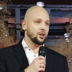 Maciej Pela jest tatą. Ujawnił, co usłyszał od córki. Jej słowa poruszają! 