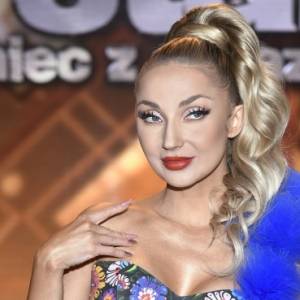 Cleo zniewala w opinającym ciało lateksie. Fani rozgrzani do czerwoności [FOTO]