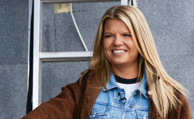 Marta Manowska na planie „Rolnik szuka żony”. Fot. materiały prasowe TVP