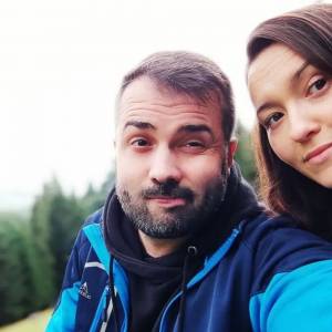 Powiedzieli sobie "tak"! Laura i Karol ze "ŚOPW" zostali małżeństwem i pochwalili się zdjęciem ze ślubu [FOTO]