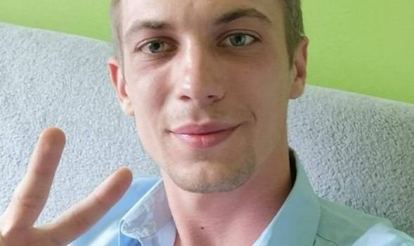 Adam ze "ŚOPW" z dziewczyną! Romantyczny kadr trafił do sieci [FOTO]