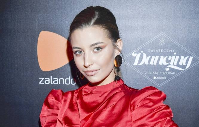 Julia Wieniawa jest córką znanego artysty. Zdradziła, dlaczego o nim nie mówi