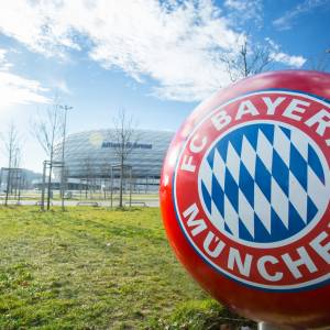 Skandal rasistowski w Bayernie Monachium. Jeden z trenerów stracił pracę, kibice są wściekli