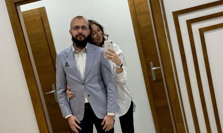 Aneta ze "Ślubu" w stroju kąpielowym. Młoda mama odsłania ciało niewiele ponad 4 miesiące po porodzie! [FOTO]