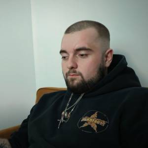 Bedoes w żałobie. Raper pożegnał ukochanego dziadka