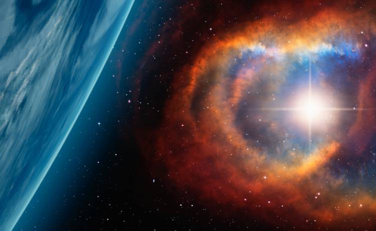 Wybuch supernowej (zdjęcie przykładowe), fot. Shutterstock/muratart