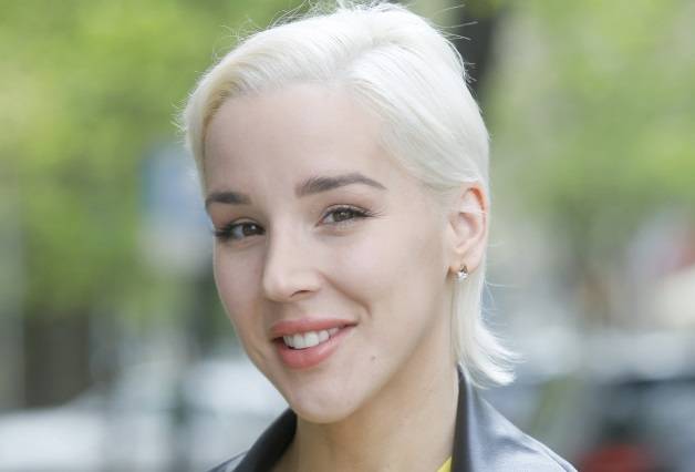 Lil Masti eksponuje ciążowe krągłości. Aniela Bogusz pokazała kolejne zdjęcie [FOTO]